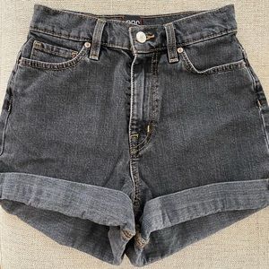 Urban outfitters BDG gray/black washed mom high rise shorts size 25